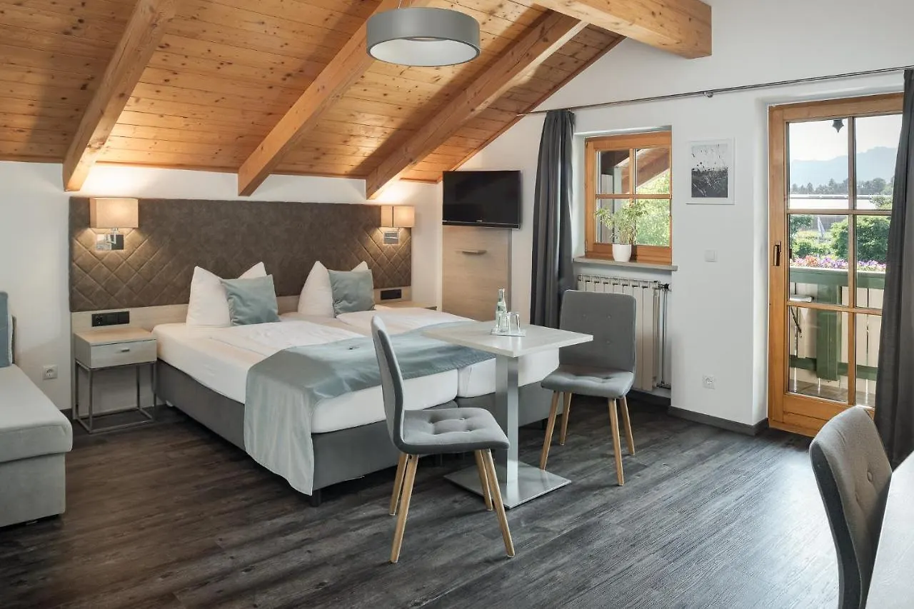 Hotel Garni Möwe am See Prien