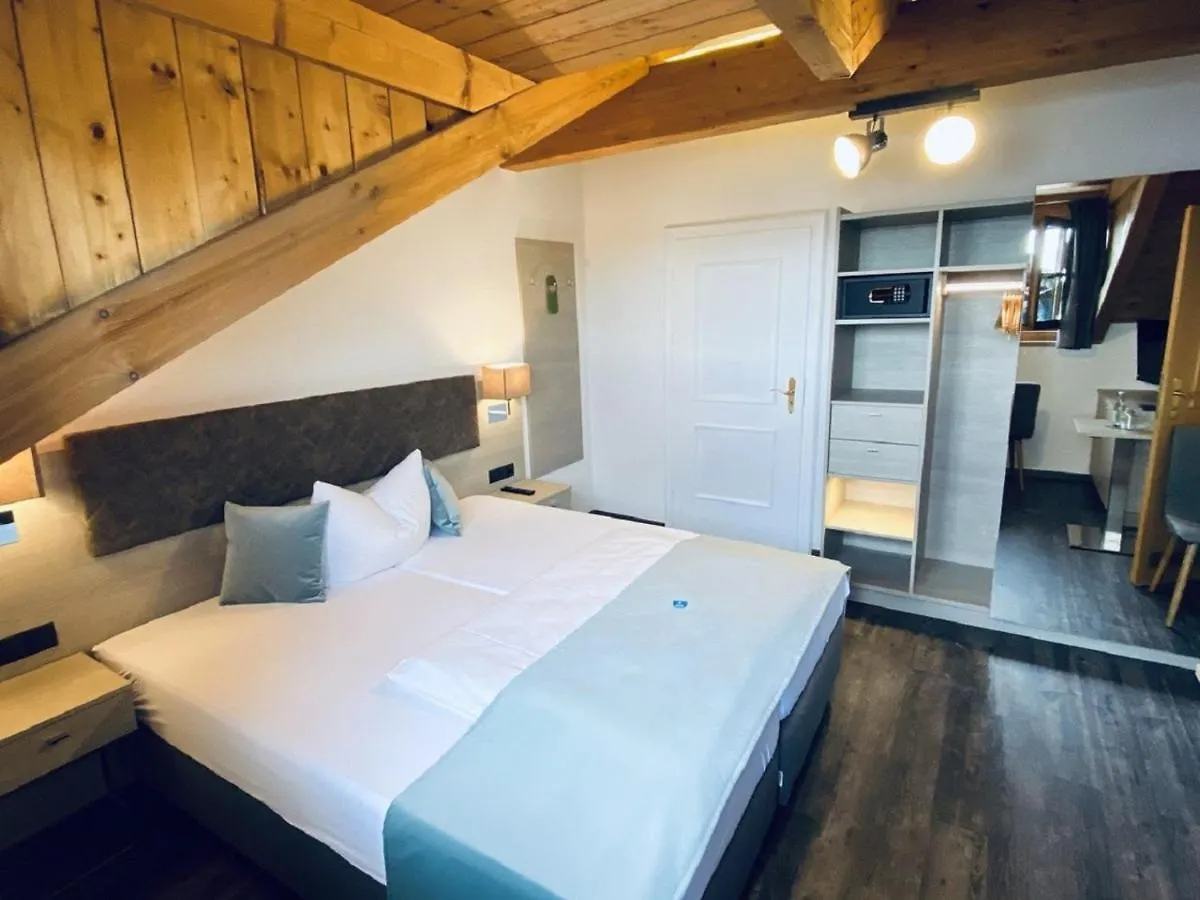 Hotel Garni Moewe Am See Prien am Chiemsee 3*,